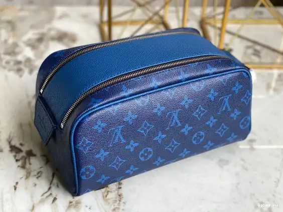 VUITTON POUCH DOPP TOILET KIT LOUIS 0614